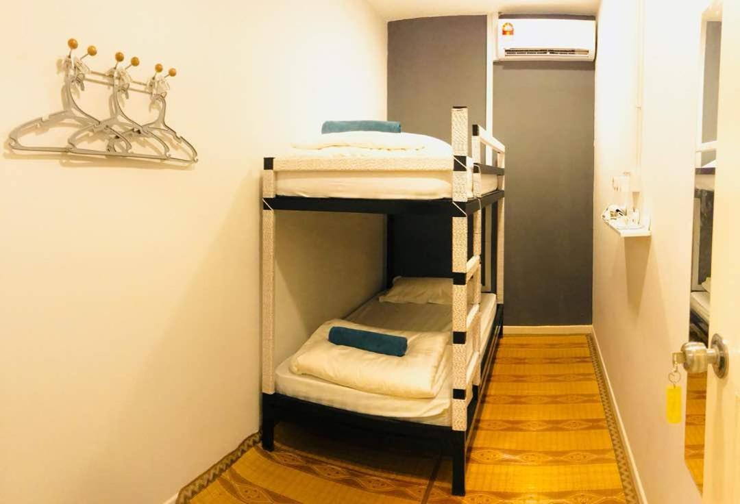 Yellow Duckling Homestay Semporna Eksteriør billede
